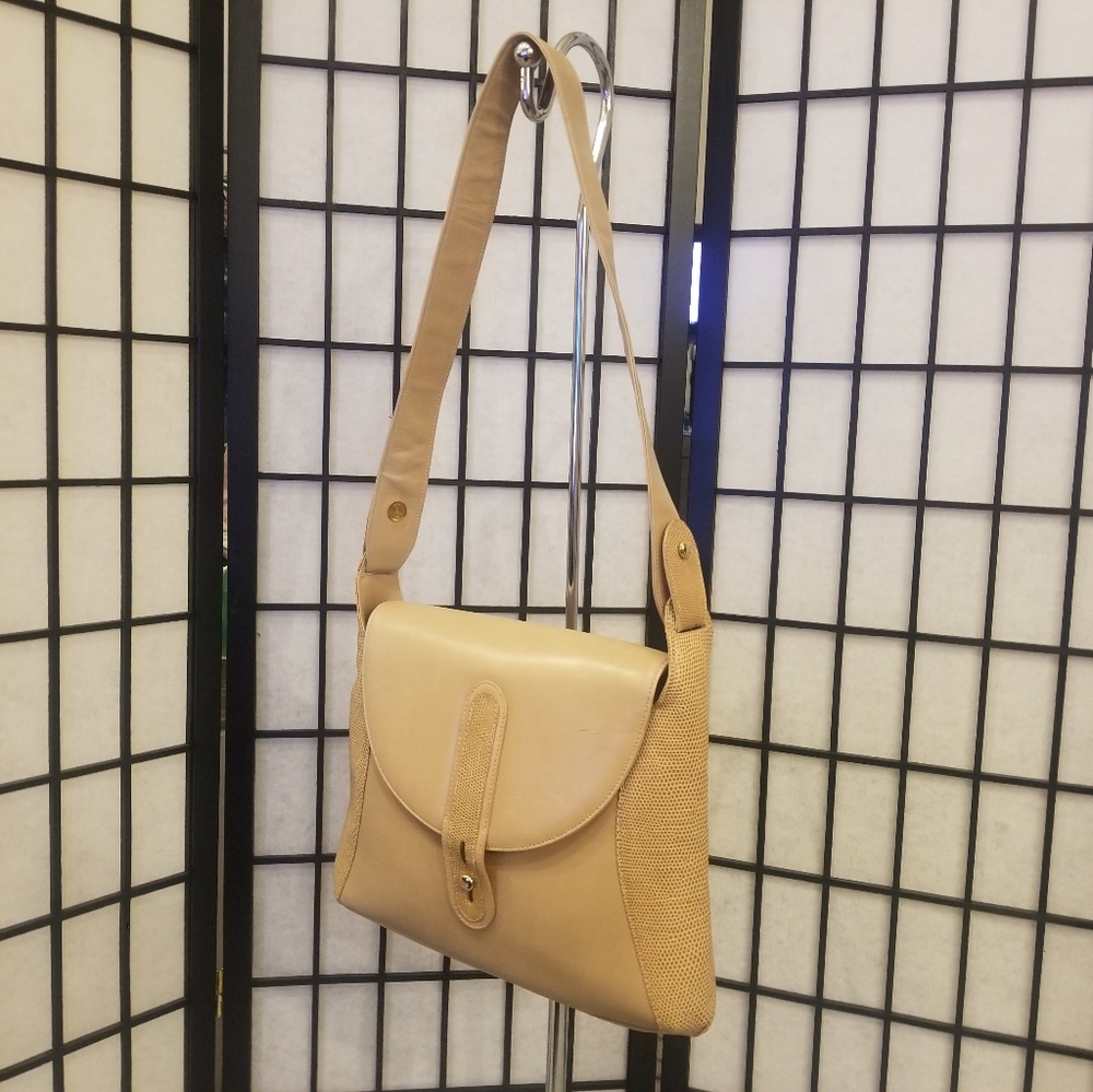 Bijoux Medici  Genuine Leather ShoulderBag.